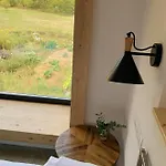 En